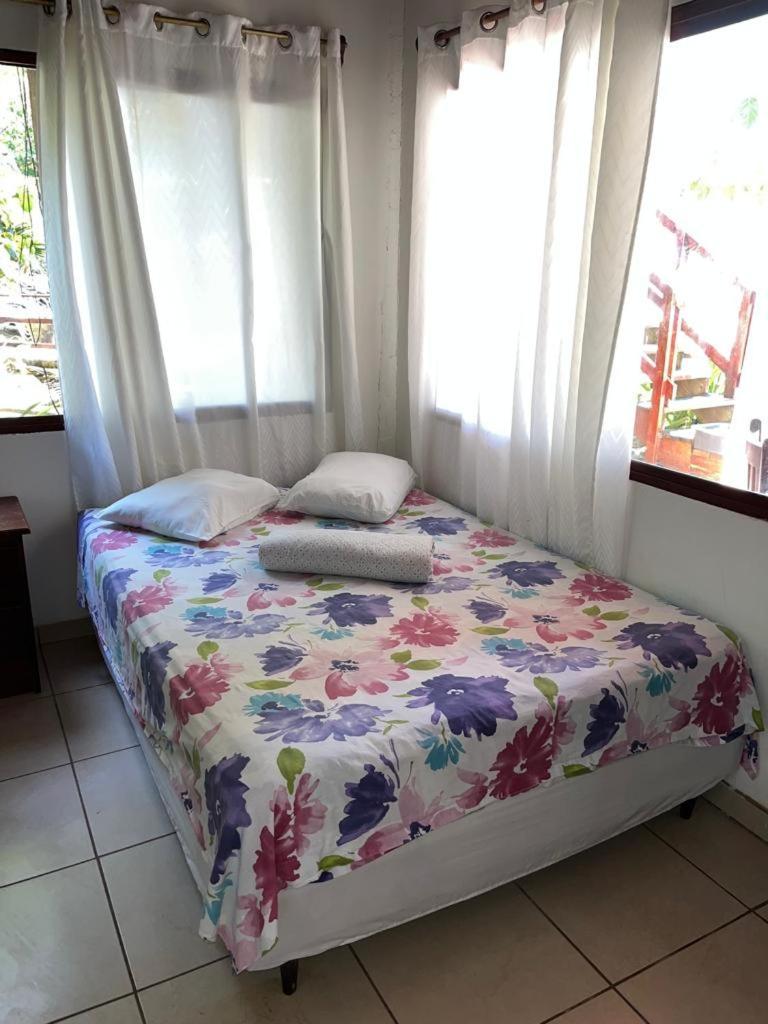Fosters West Bay Resort Екстериор снимка